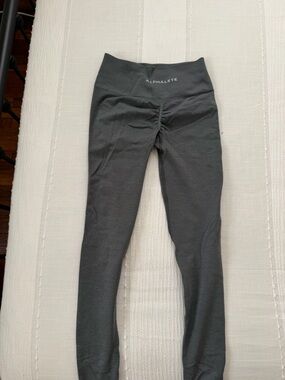Alphalete Charcoal Gray Scrunch Waist Leggings